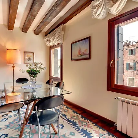 شقة Biennale Terrace Apt