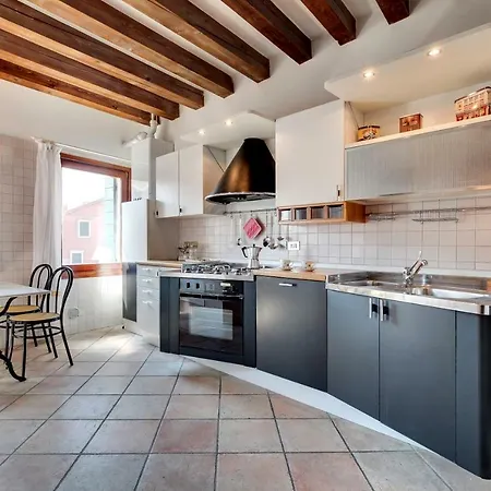 Biennale Terrace Apt * Venice